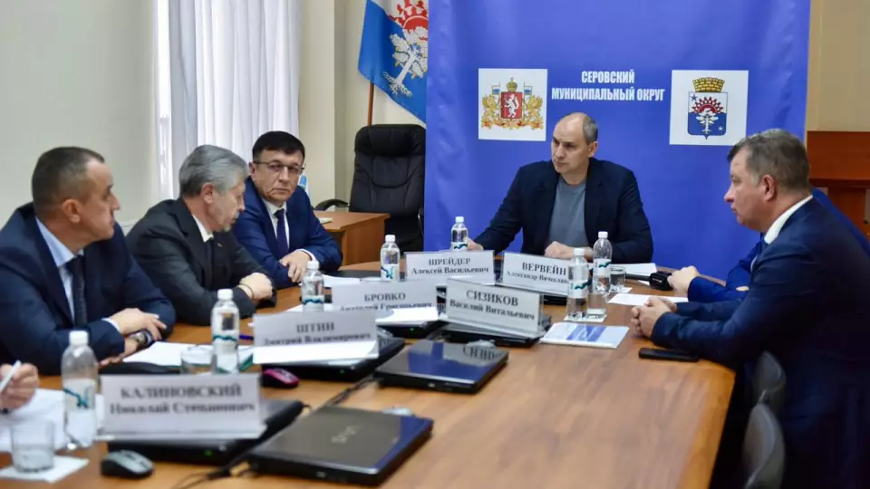 Денис Паслер защитил доходы работников заводов в Серове