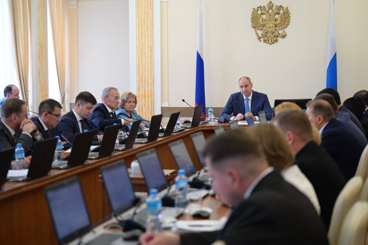 Денис Паслер анонсировал повышение зарплат бюджетникам с 1 сентября