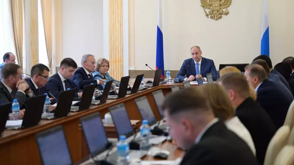 Денис Паслер анонсировал повышение зарплат бюджетникам с 1 сентября