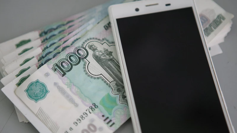 Житель Нижнего Тагила потерял 800 тысяч рублей из-за мошенников