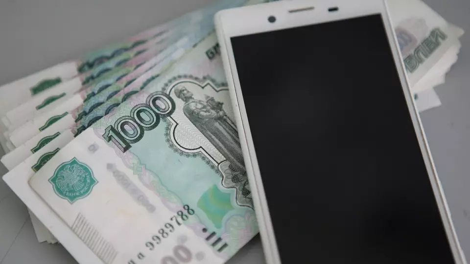 Житель Нижнего Тагила потерял 800 тысяч рублей из-за мошенников