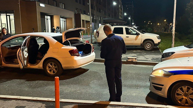 Мужчина напал с ножом на нового парня бывшей жены в Екатеринбурге