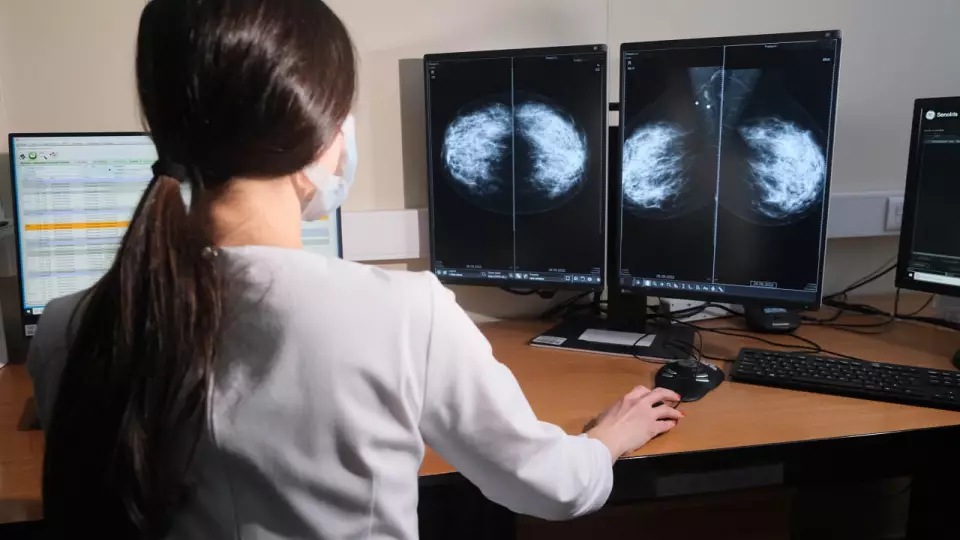 Около 180 тысяч свердловчанок прошли маммографию с начала года
