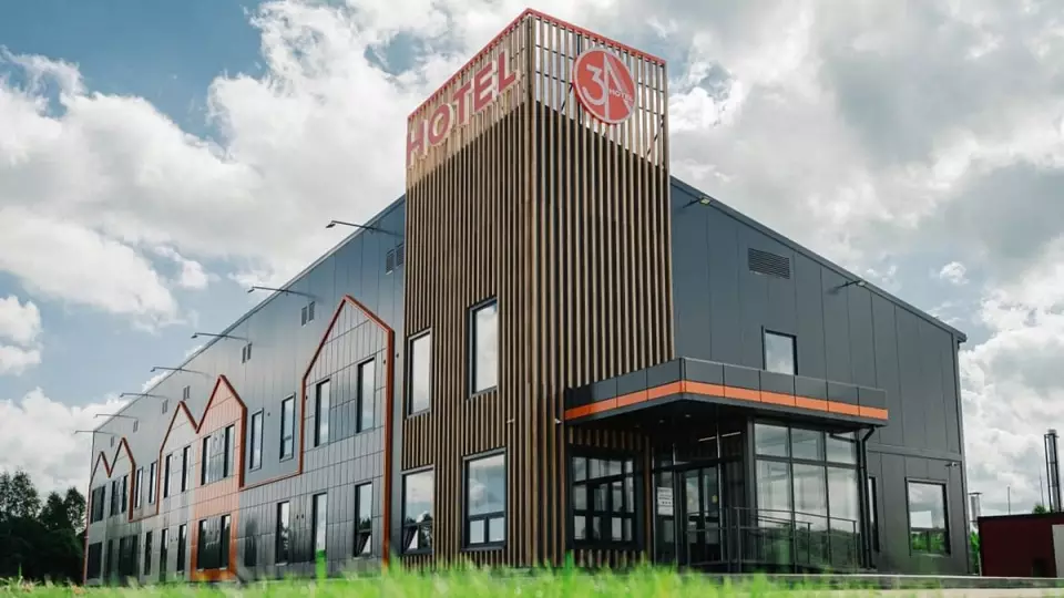 На трассе М-12 в Свердловской области построят три придорожных отеля