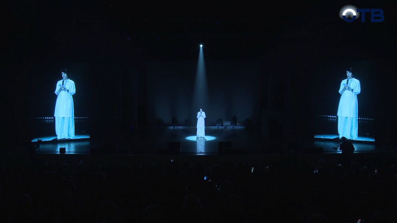 Заместитель губернатора - министр здравоохранения Свердловской области Татьяна Савинова отмечает день рождения