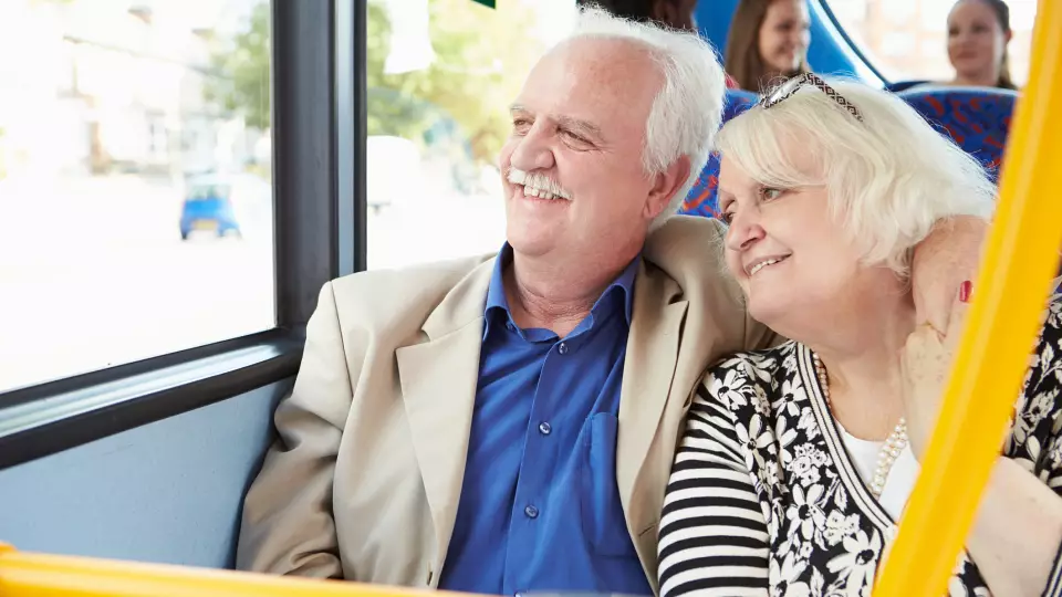 Для пенсионеров России могут ввести единые льготы на проезд