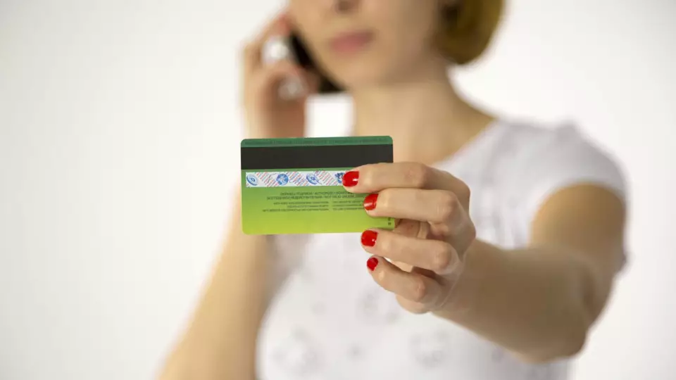 Банк оштрафован на 100 тысяч рублей за агрессивные звонки должнику