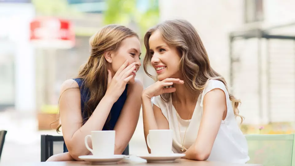 Психолог объяснила, почему не стоит бояться делать комплименты незнакомцам