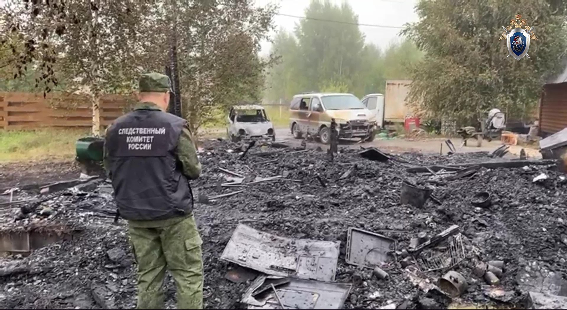 Трое детей погибли при пожаре в частном доме в Свердловской области