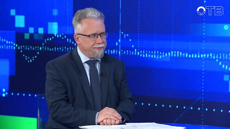 Нейросети отбирают работу? Какие профессии исчезнут, кто сейчас нужен и что делать, если вам за 50