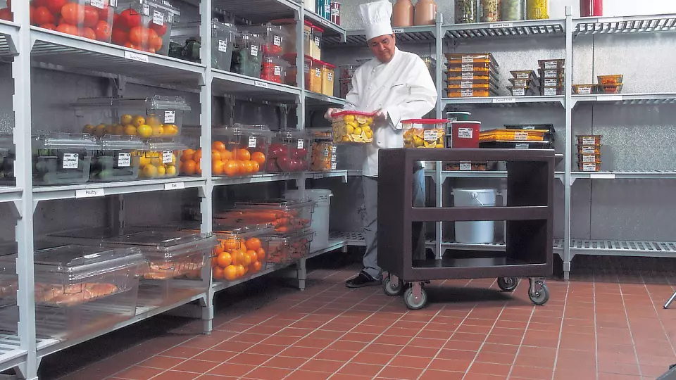 В 65% соцучреждений Свердловской области выявлены нарушения при поставках продуктов