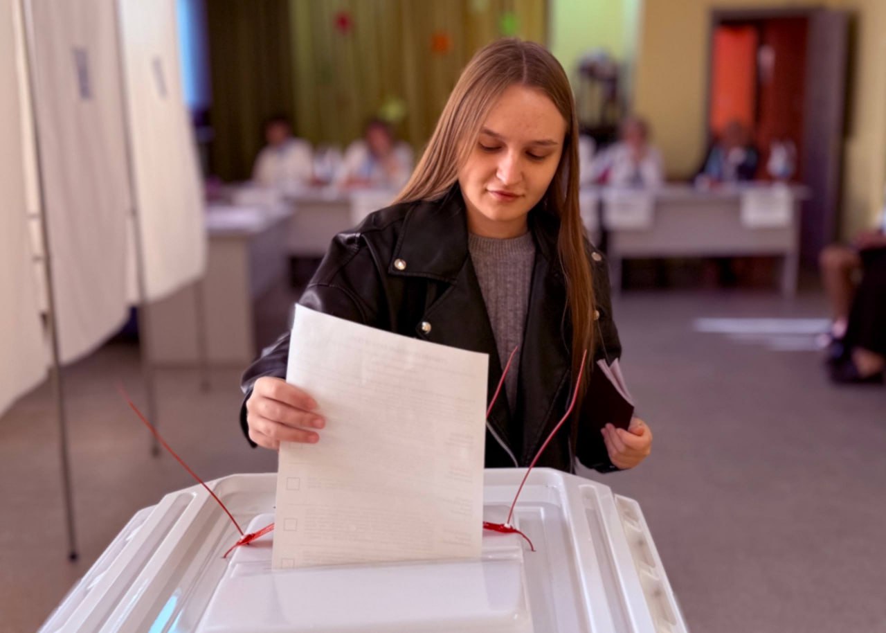 Досрочные выборы губернатора Свердловской области завершились с явкой 38,4%