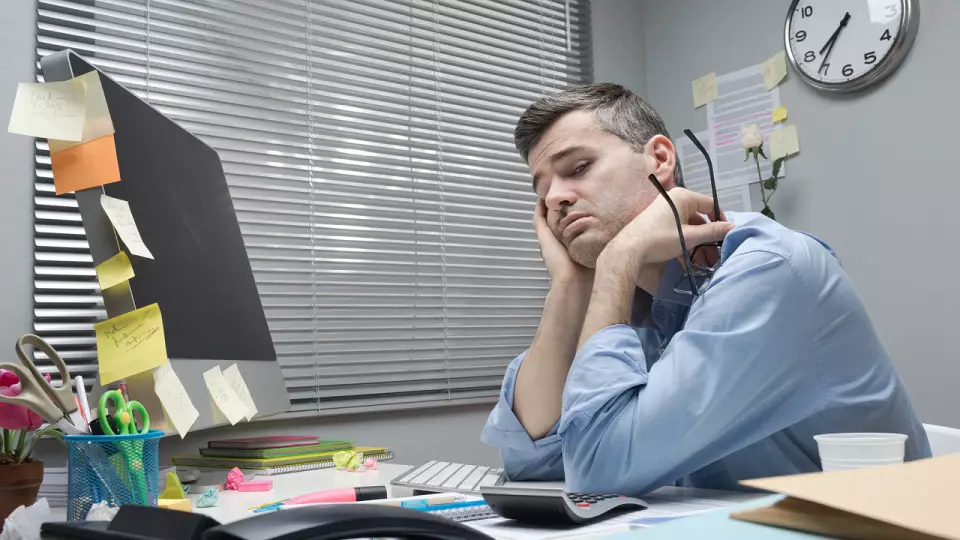 Эмоциональное выгорание затронуло 58% работников в России