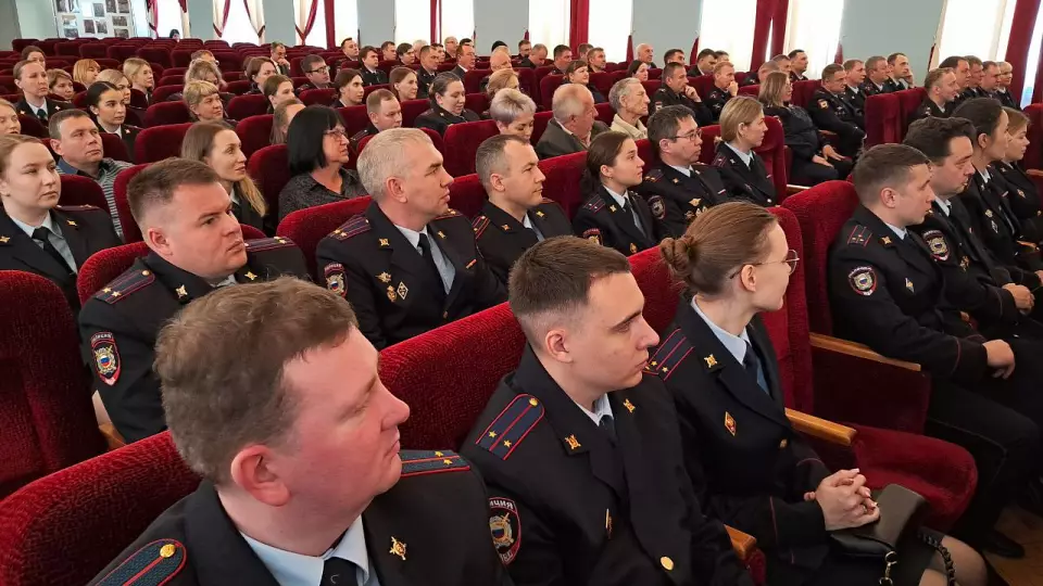 Легендарный криминалист свердловской полиции ушел на заслуженный отдых