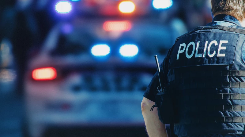 Суд в США: мужчина держал в бункере супружескую пару и своих любовниц