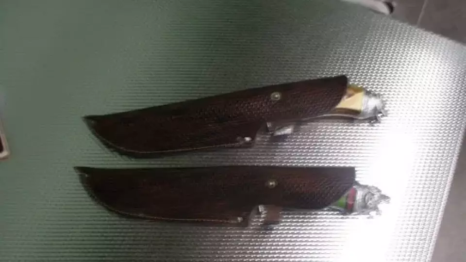 Охотничьи ножи изъяли у пассажира в Кольцово