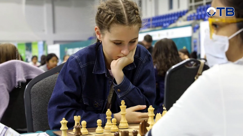 Шахматистка из Екатеринбурга впервые в истории завоевала бронзу на первенстве мира