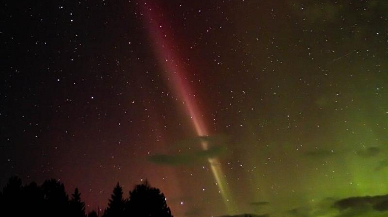 Полярное сияние озарило небо над Свердловской областью из-за мощной магнитной бури