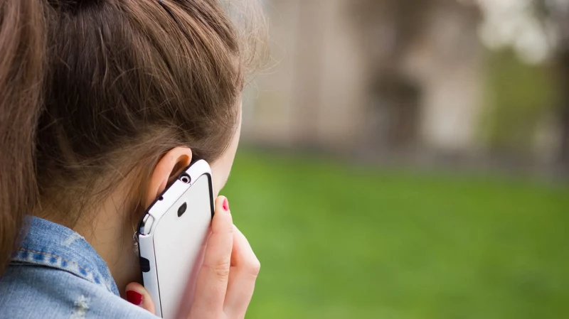 44% россиян предпочитают связь по телефону – результаты опроса