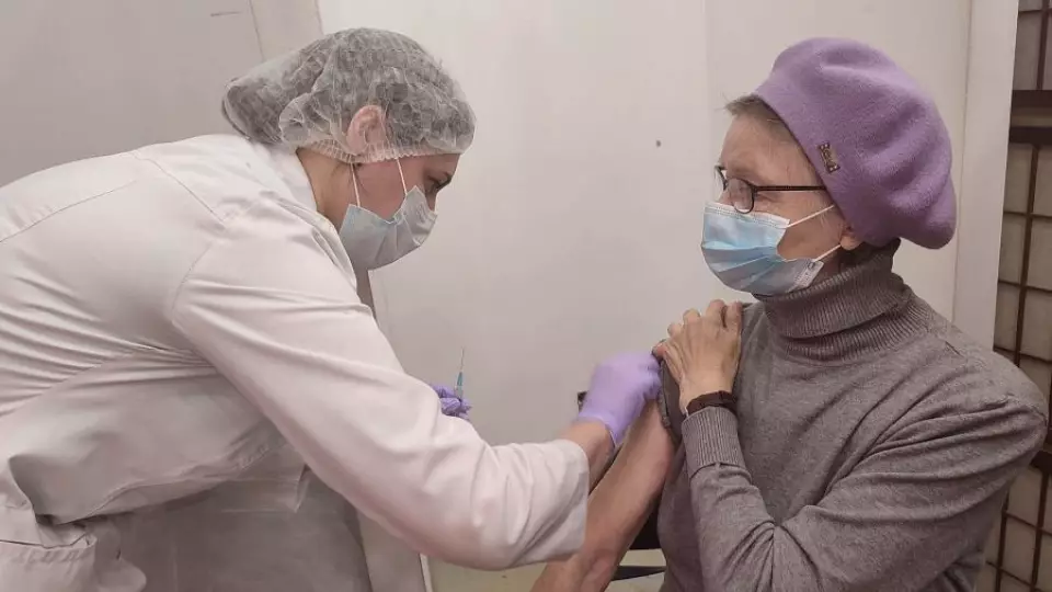 198 тысяч доз вакцины «Совигрипп» доставили в Свердловскую область