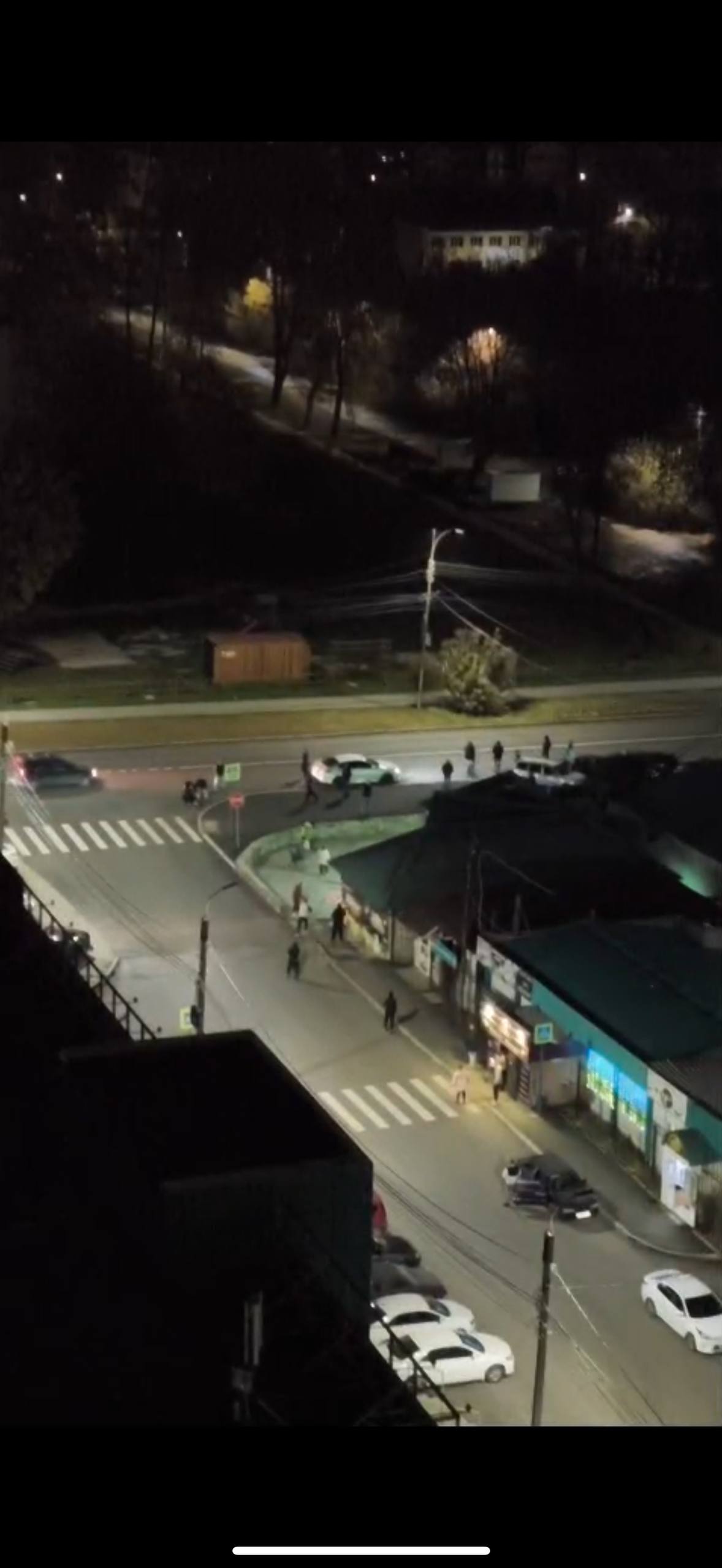 Перестрелка у кафе в Берёзовском: есть пострадавшие