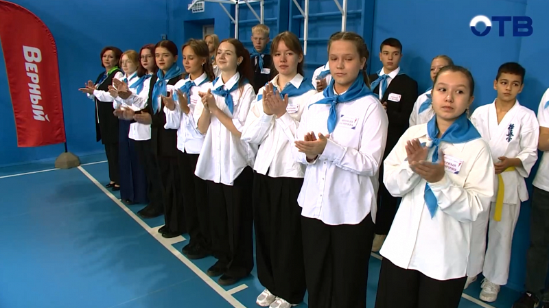 Школа №1 в Арамиле получила грант на ремонт спортзала от проекта «Верный отличник»