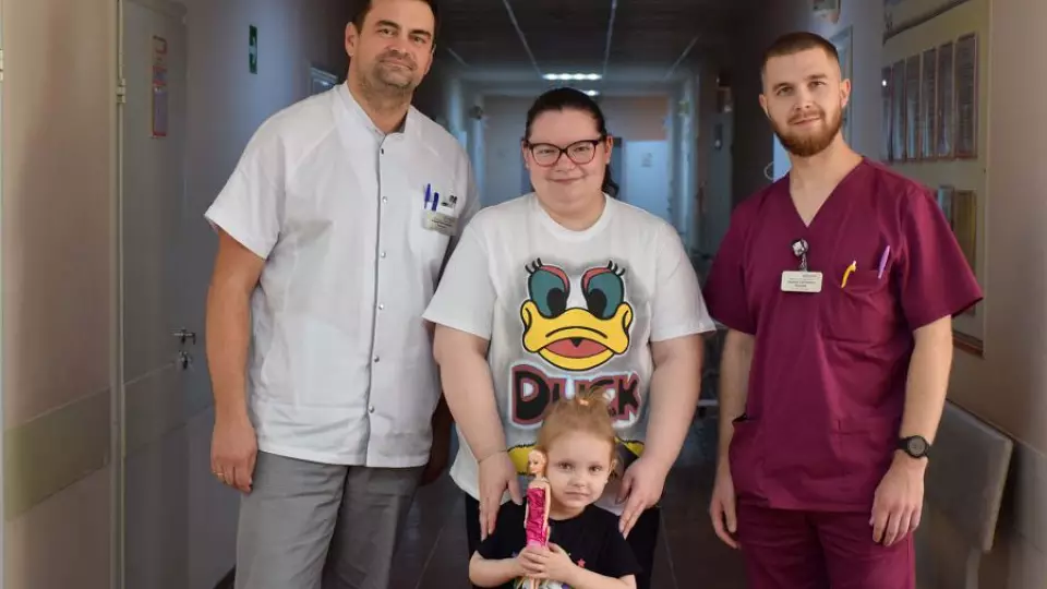 Свердловские хирурги извлекли 10 магнитов из живота 5-летней девочки