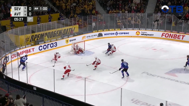 «Северсталь» обыграла «Автомобилист» со счетом 2:0