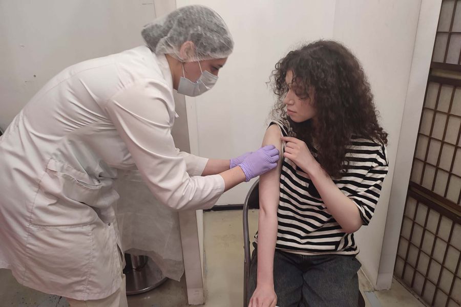 Более 500 свердловчан сделали прививки от гриппа в торговых центрах за неделю