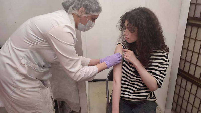 Более 500 свердловчан сделали прививки от гриппа в торговых центрах за неделю