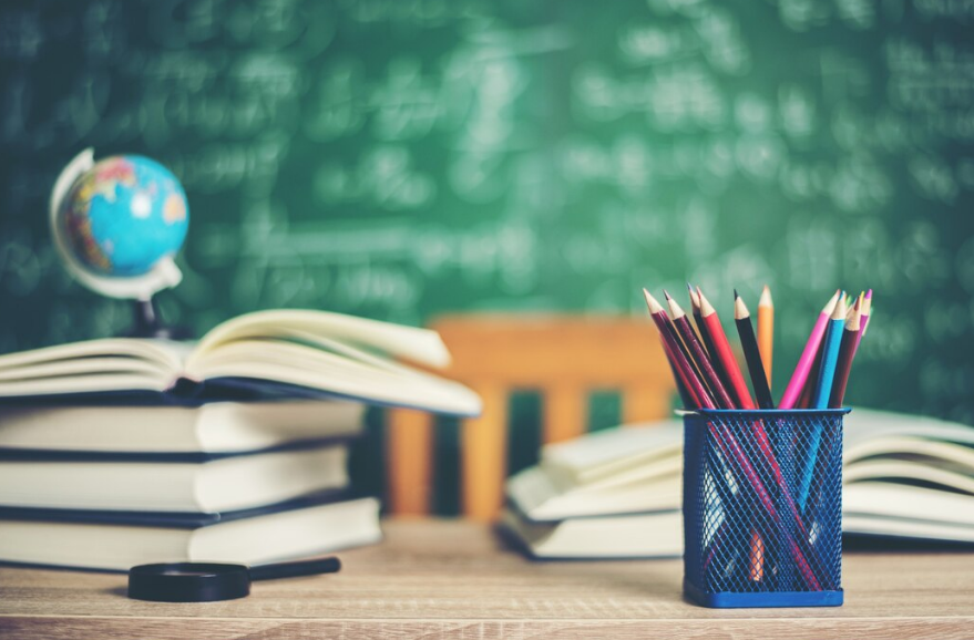 В Госдуме предложили доплачивать учителям за переполненные классы