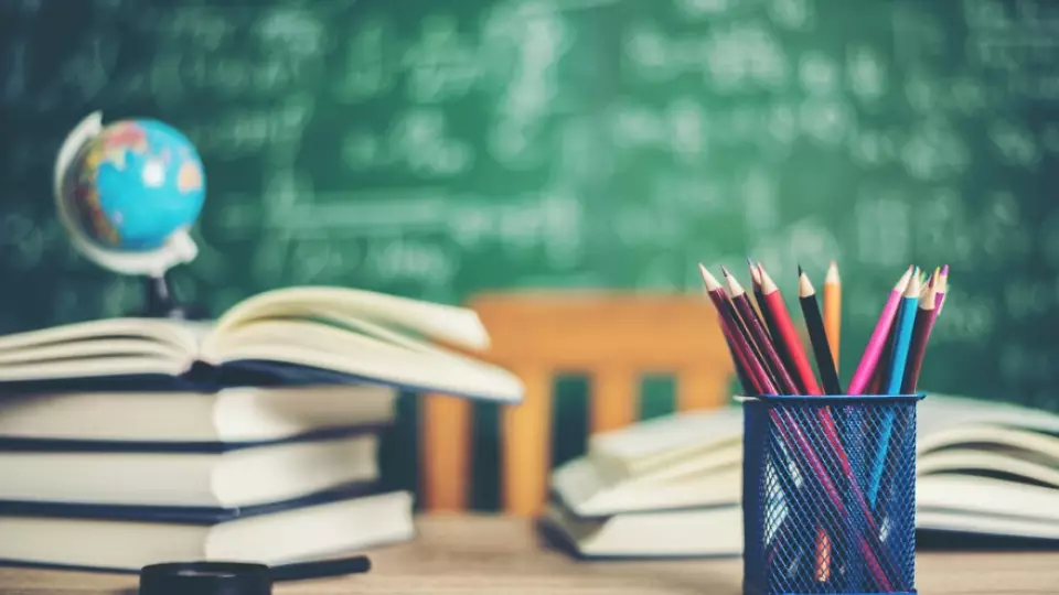 В Госдуме предложили доплачивать учителям за переполненные классы