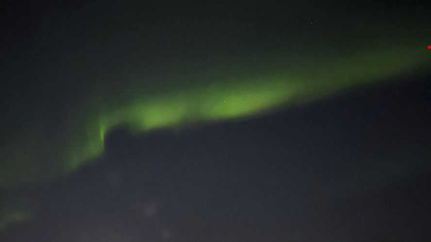 Ямальцы поделились кадрами завораживающего северного сияния