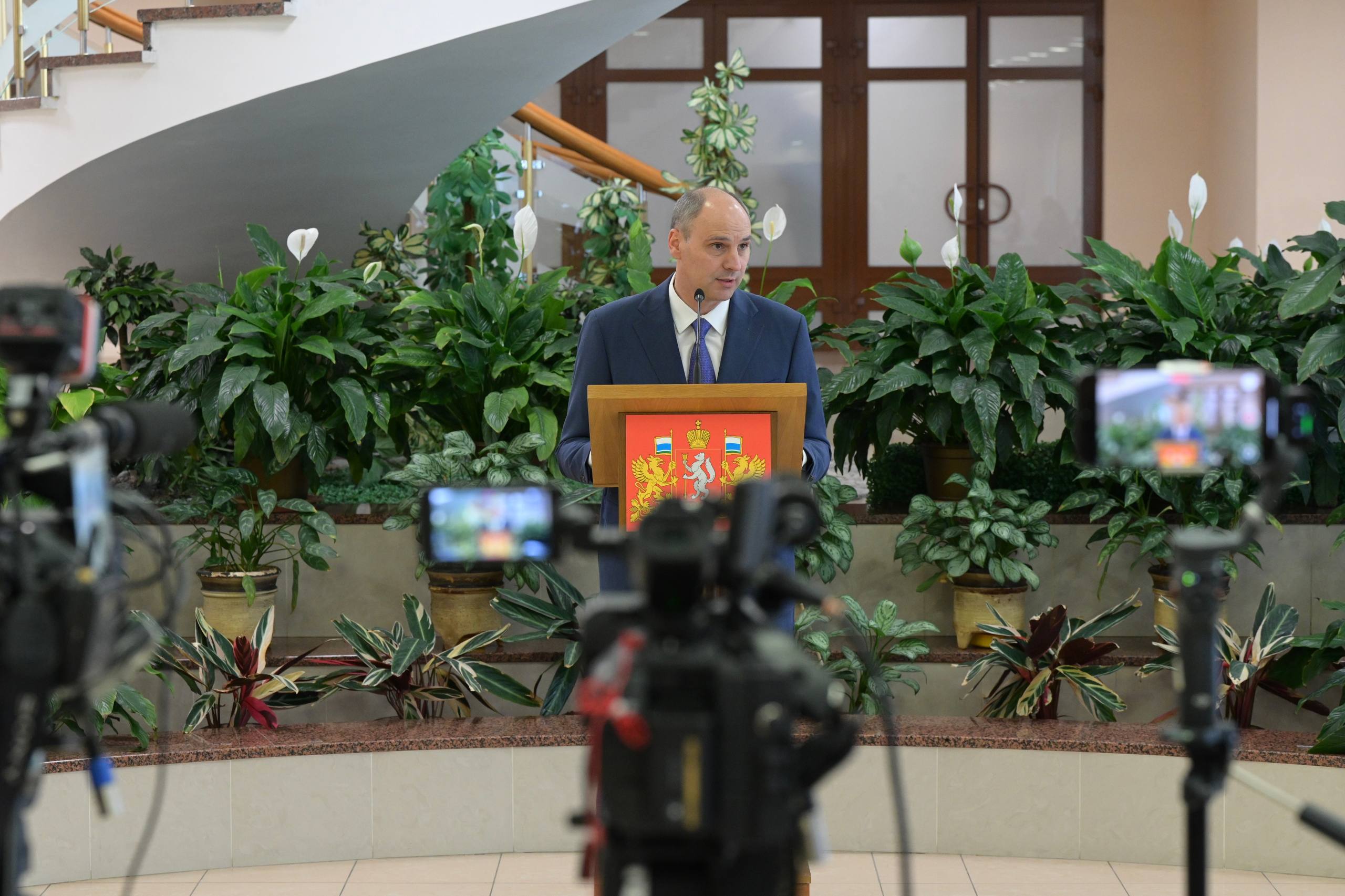 Денис Паслер рассказал о новых мерах поддержки ветеранов и ограничении продажи энергетиков в регионе