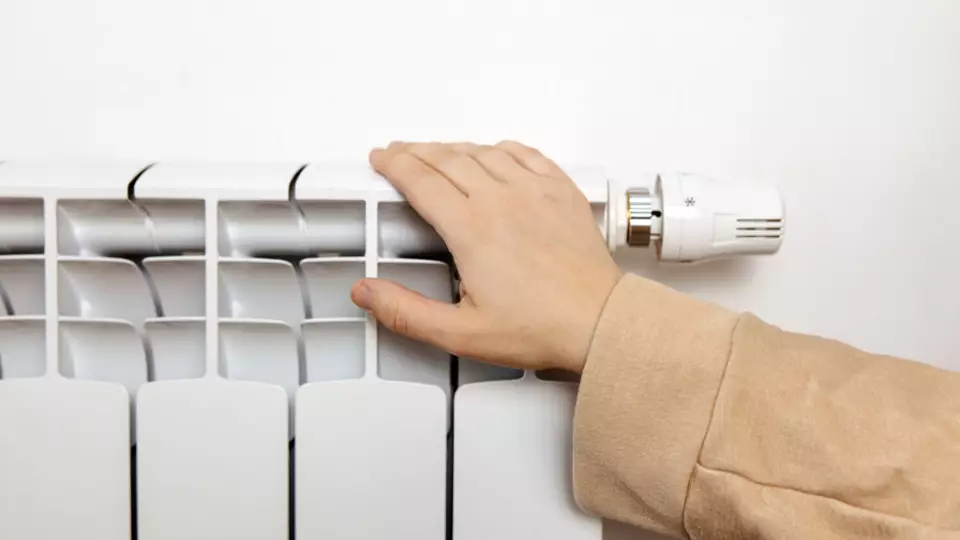 Дерматолог Михайлова: как отопительный сезон вредит коже