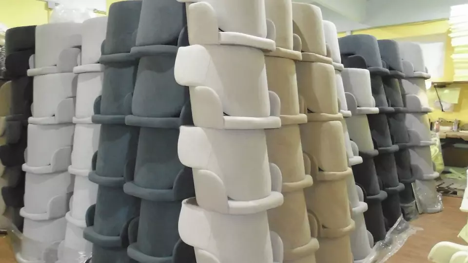 20 тысяч стульев для маркетплейсов собрали в колонии Каменска-Уральского