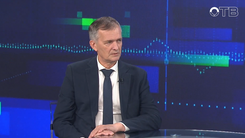 Зимние дороги Урала: как борются с гололедом и снегом