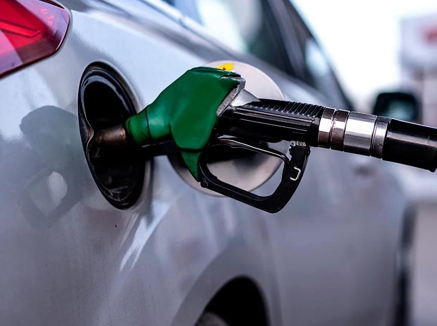 В российский бензин могут начать добавлять больше спирта