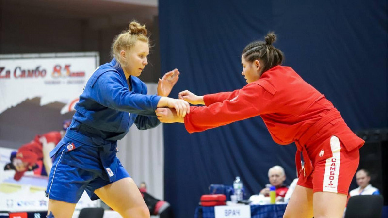 Более 11,5 тысяч уральцев занимаются самбо в Свердловской области