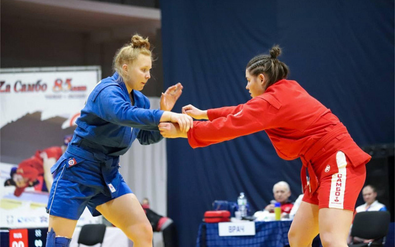 Более 11,5 тысяч уральцев занимаются самбо в Свердловской области