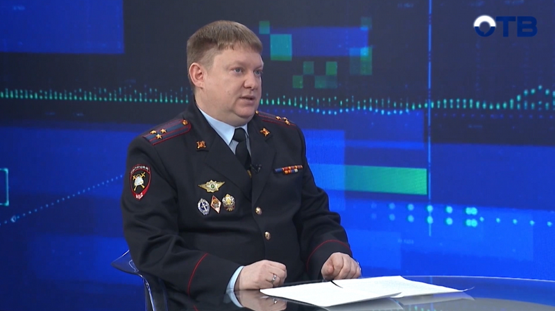 Главный госавтоинспектор Свердловской области Алексей Спиридонов отмечает день рождения