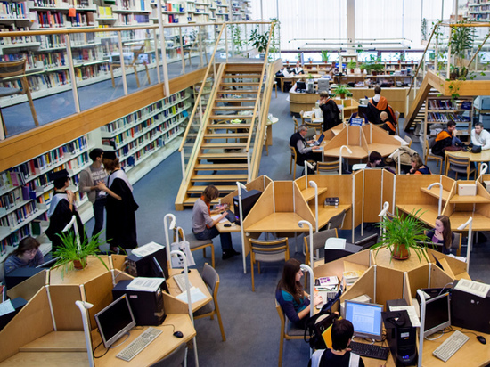 "Шанинка" лишилась госаккредитации по психологии, менеджменту и социологии