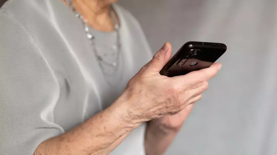 Пенсионерка в Екатеринбурге отдала мошенникам 15 млн рублей