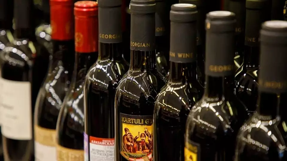Вино могут начать продавать через маркетплейсы с 2026 года