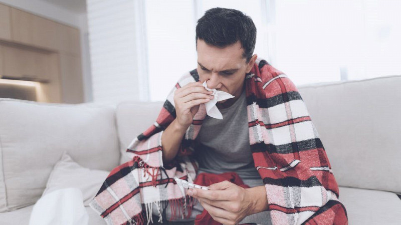 Врач назвал симптомы паротита у взрослых