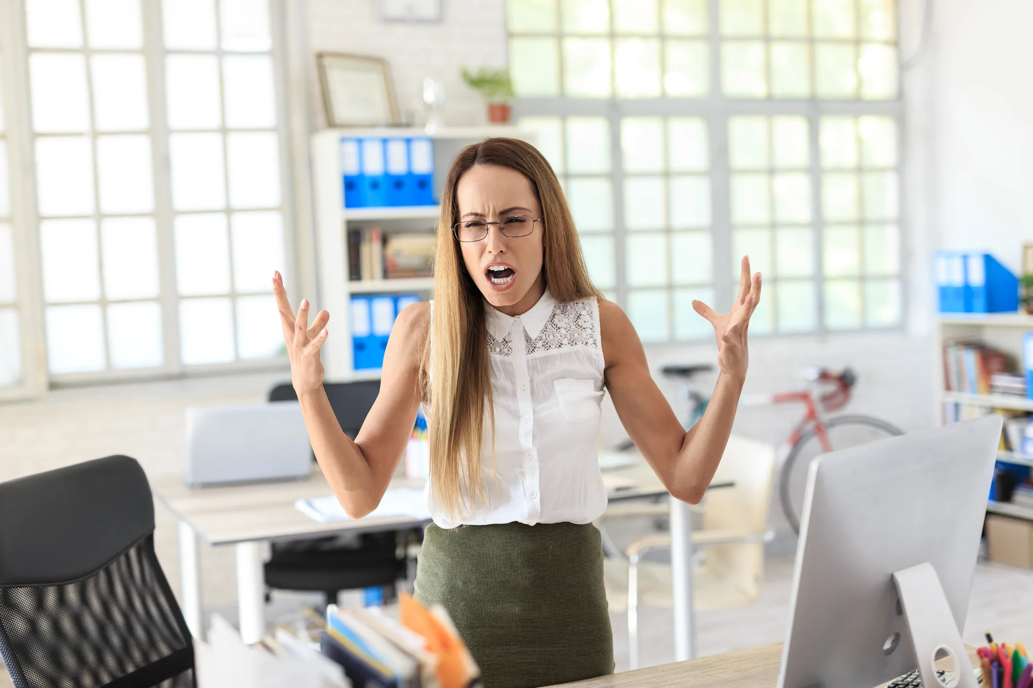 Врач объяснила, почему людям сложно бросить курить