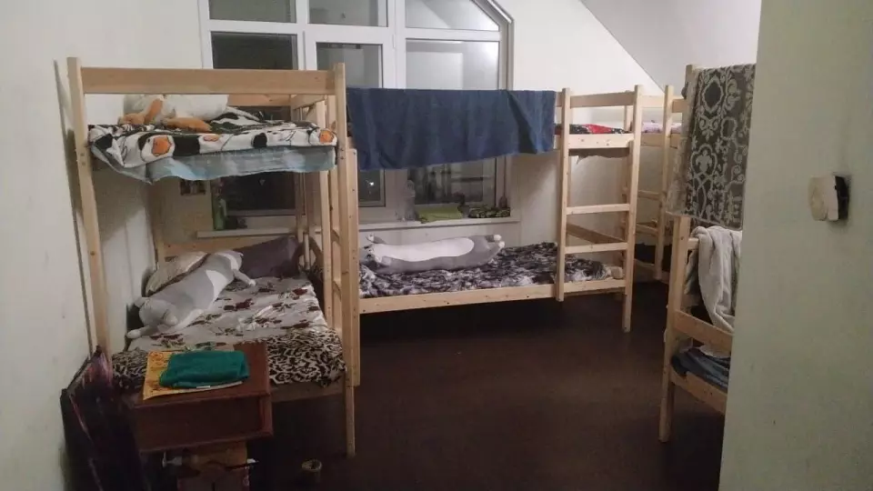 22 подростков удерживали в коттедже в поселке Исеть