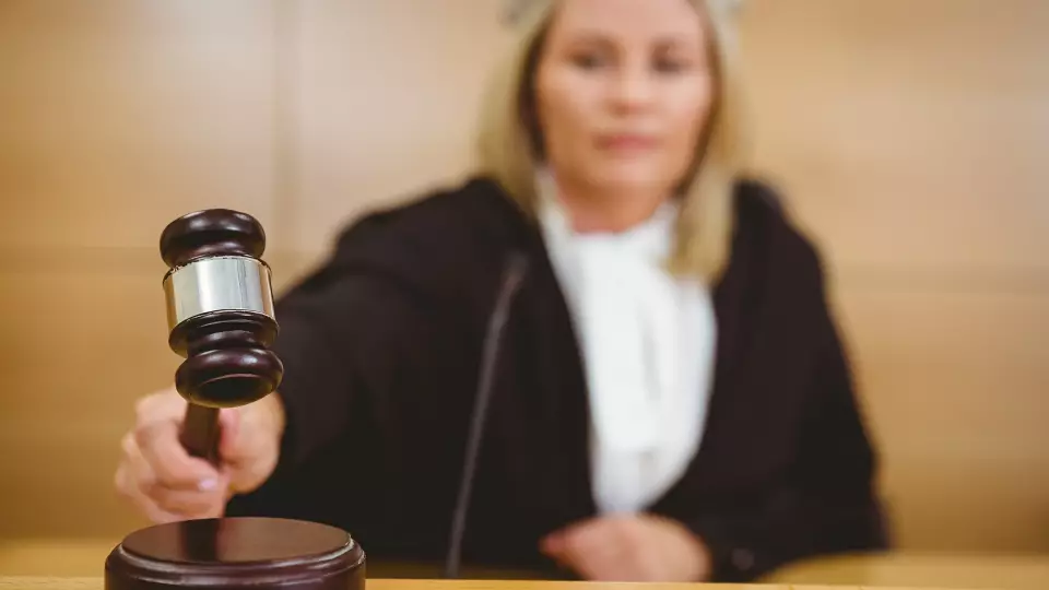 Екатеринбурженке грозит 5 лет колонии за вымогательство 23 млн рублей на несуществующего ребенка