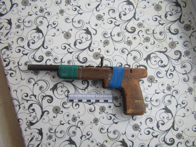 В Дегтярске задержали мужчину с самодельным пистолетом