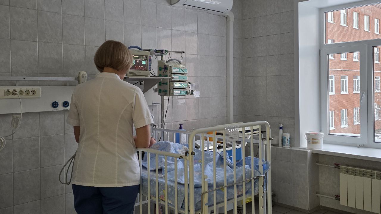 Врачи ОДКБ впервые отфильтровали кровь ребёнку с «плохим» холестерином